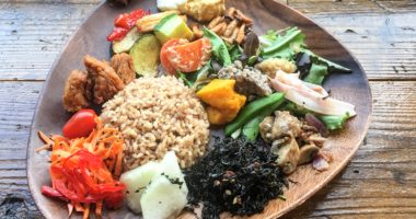 食を整えることで心と体、運命を整える和の一汁多菜プレート